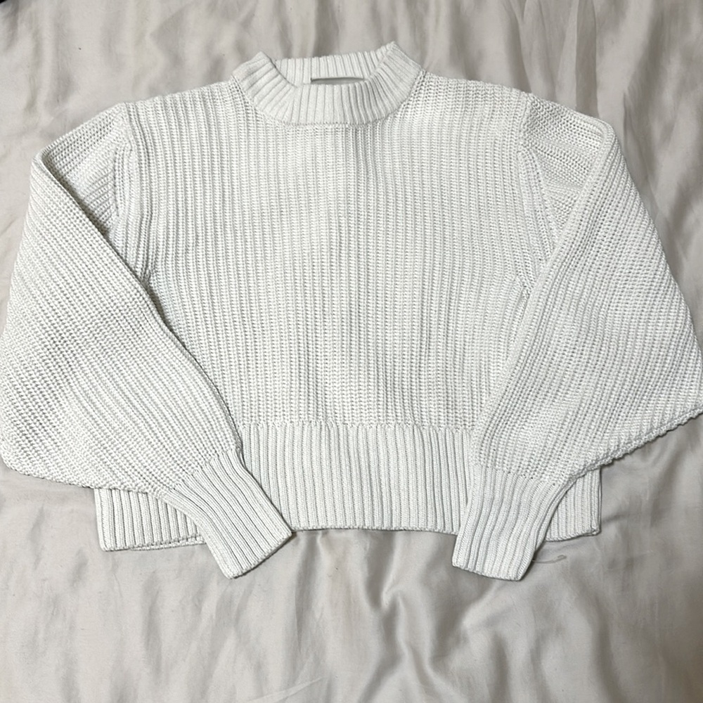MONKI CHUNKY CROPPED CREAM WHITE SWEATER SIZE XXS